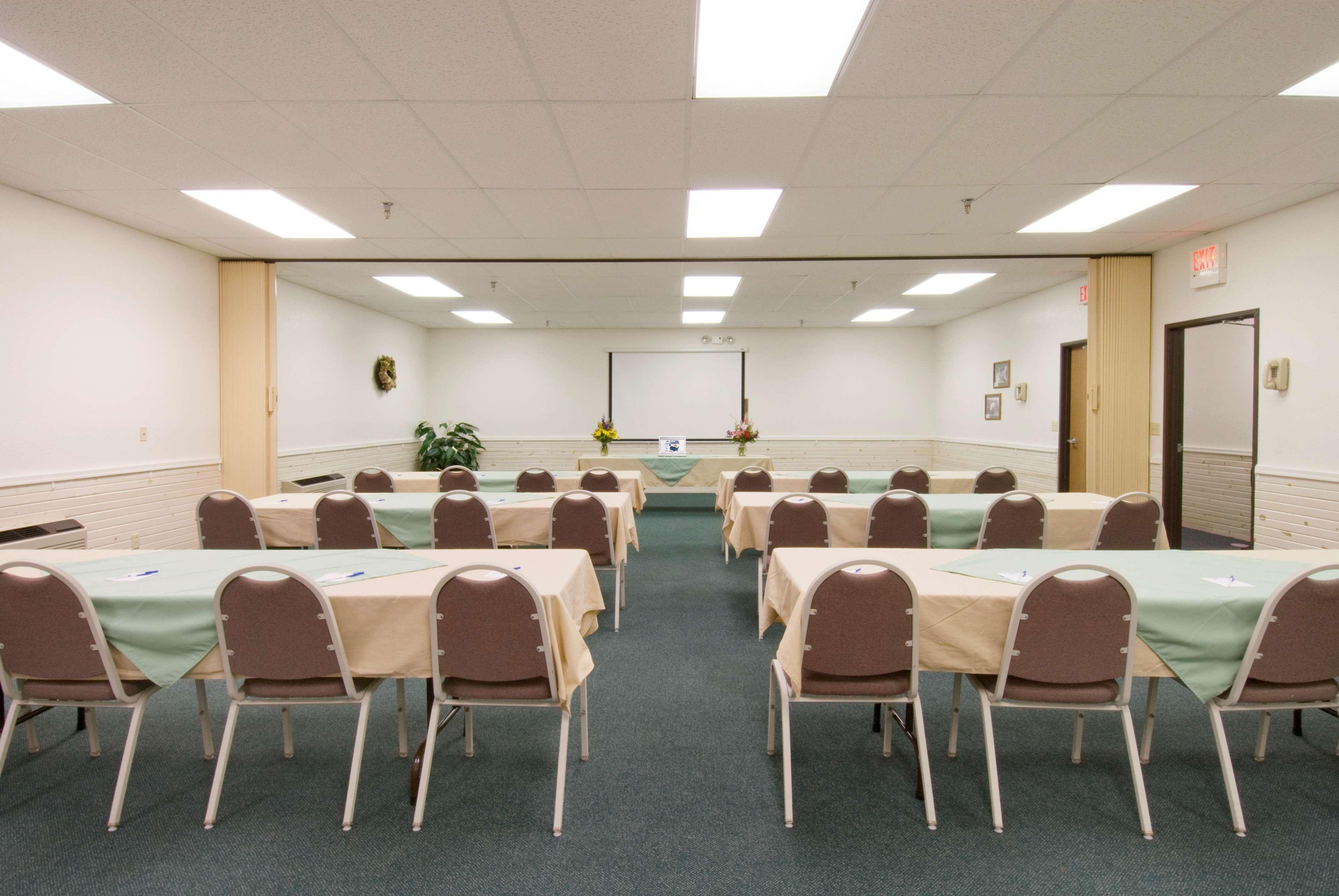 Americas Best Value Inn Torrington Facilities photo