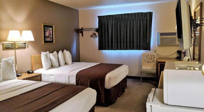 Americas Best Value Inn Torrington Exterior photo